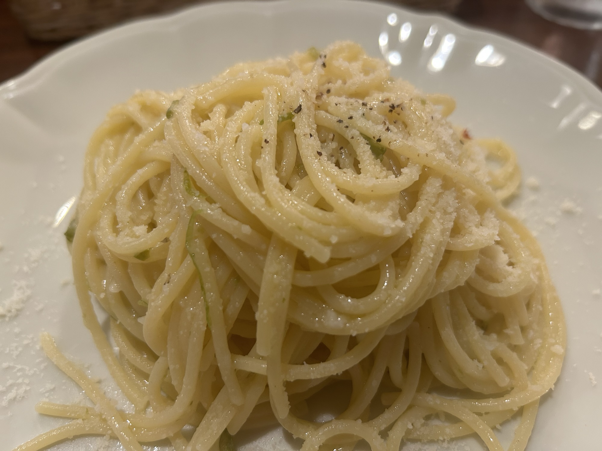 府中 ラ・ルーチェ スパゲッティ 青唐辛子とパルミジャーノチーズ和え