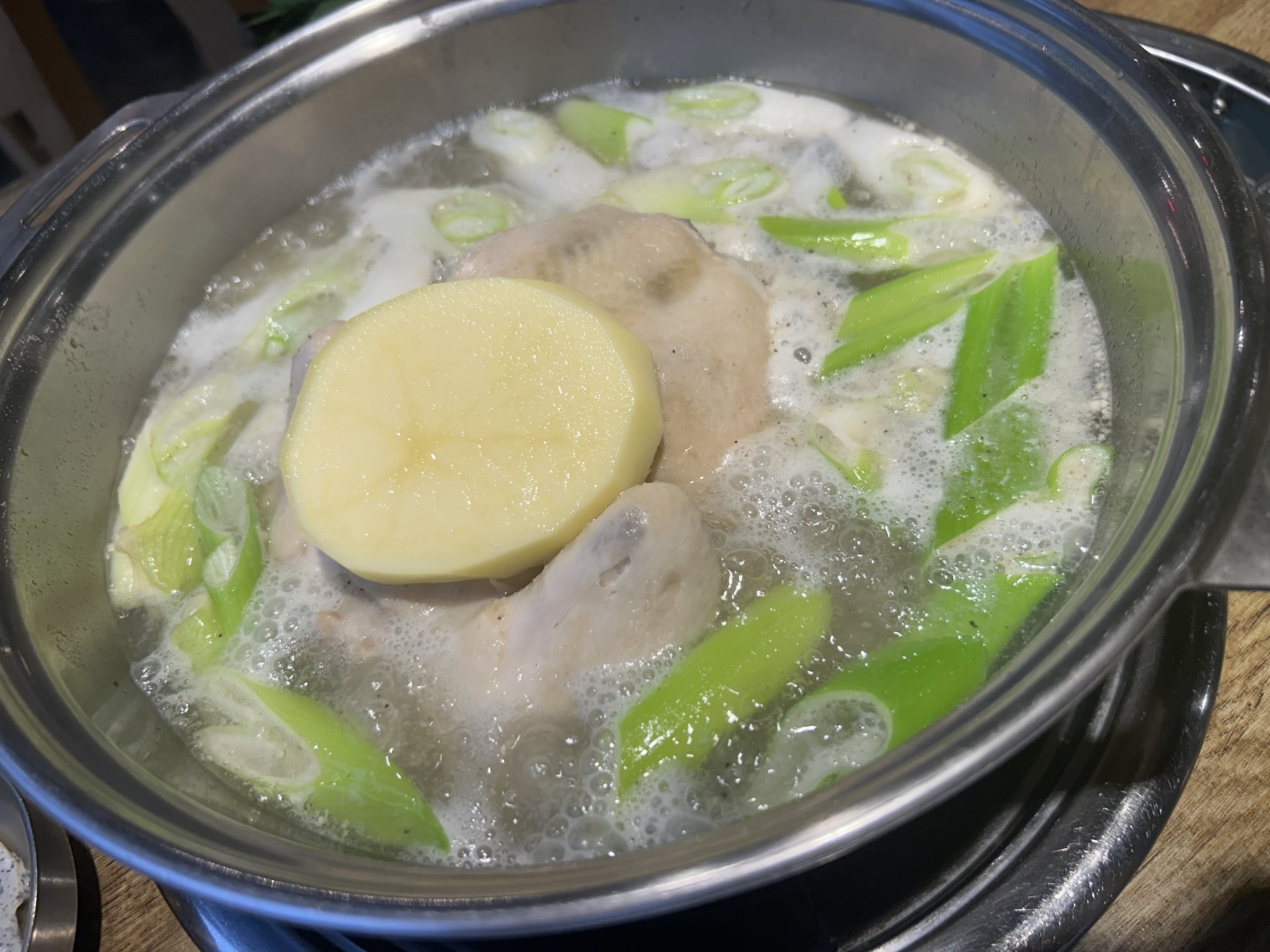新大久保 まいうKOREA 駅前店 タッカンマリ