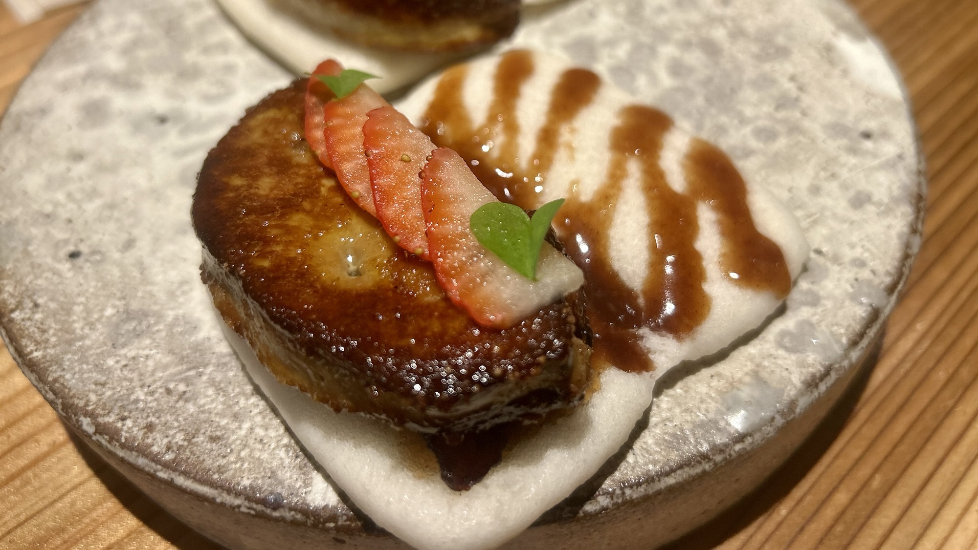 千駄ヶ谷 CENSU TOKYO フォアグラとパオ
