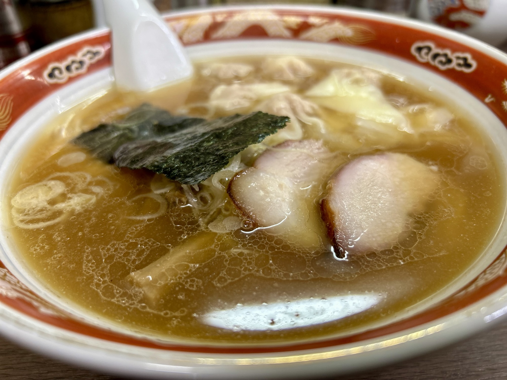 目黒 支那ソバ かづ屋 ワンタンメン