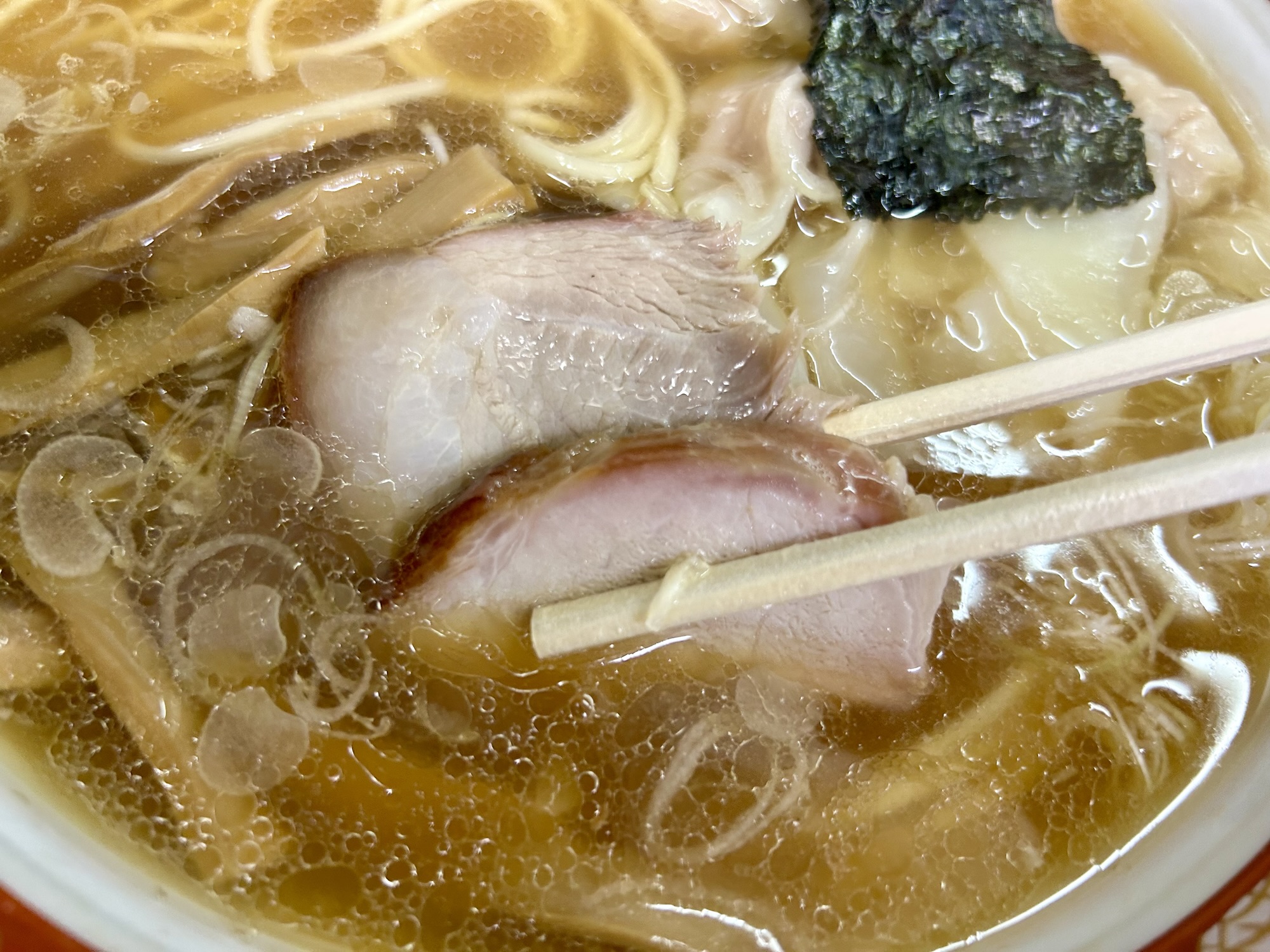 目黒 支那ソバ かづ屋 ワンタンメン