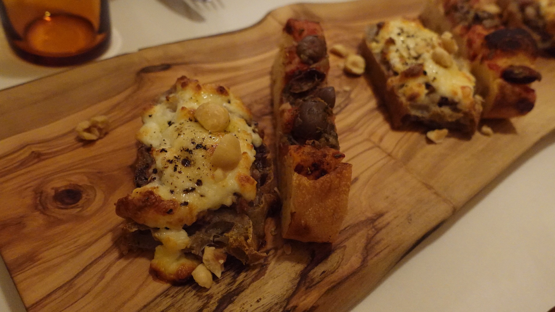 門前仲町 osteria Vecchio Stampo フォカッチャ