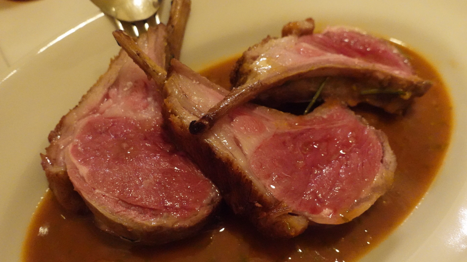 門前仲町 osteria Vecchio Stampo 骨付き仔羊