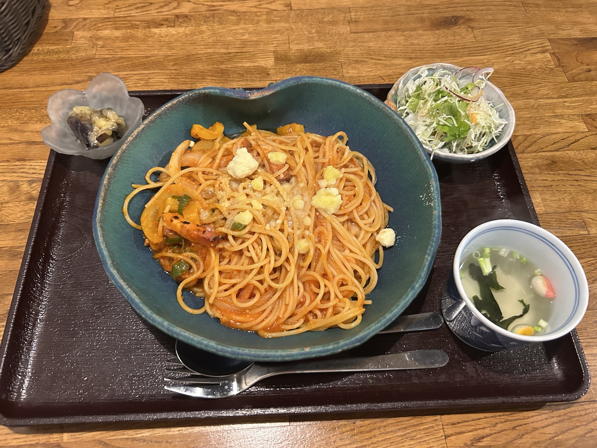 稲城市 地下ダイニング&カフェ つどい ナポリタン