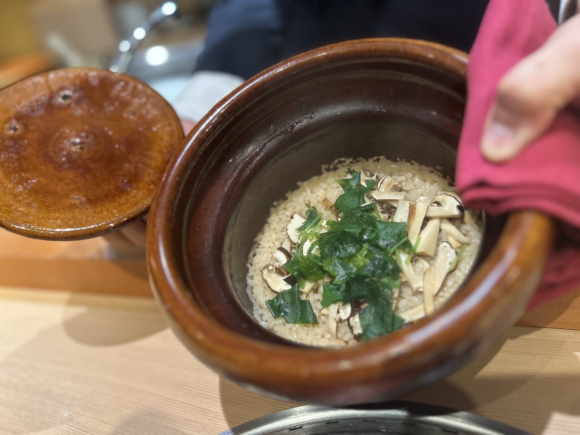 表参道 日本焼肉はせ川 表参道店 松茸の土鍋御飯