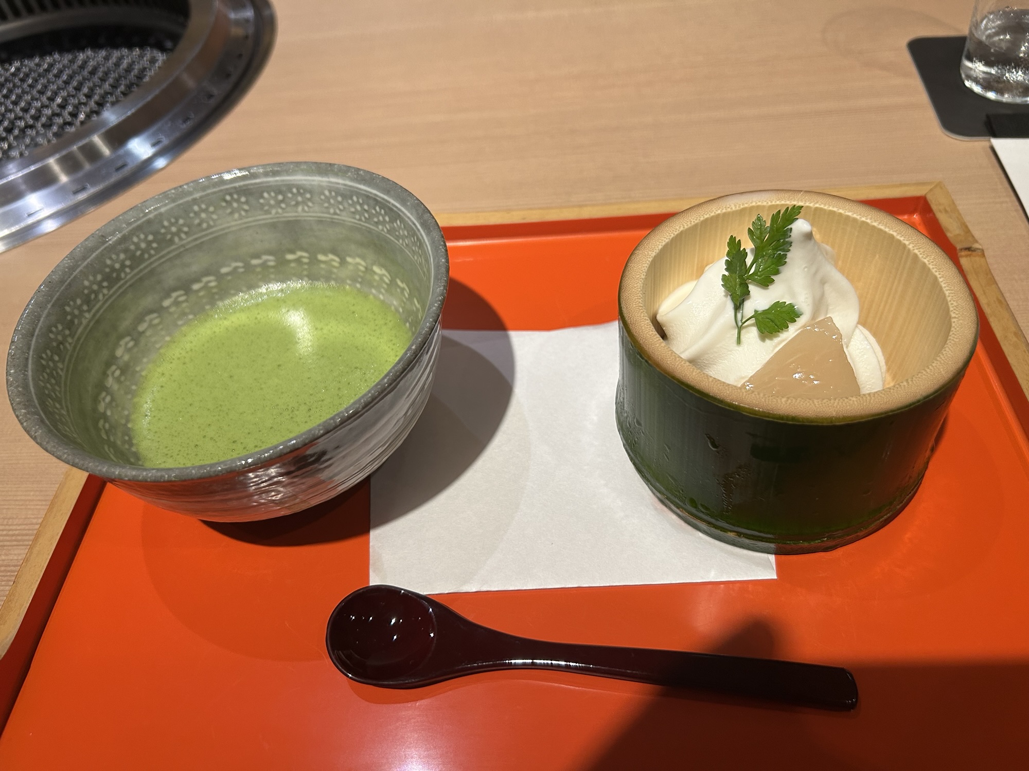 表参道 日本焼肉はせ川 表参道店 最後は抹茶とソフトクリームとわらび餅