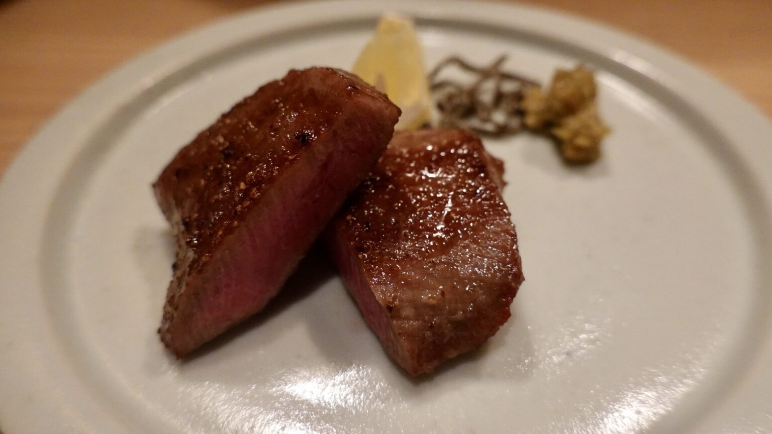 本郷三丁目 肉亭ふたご iki