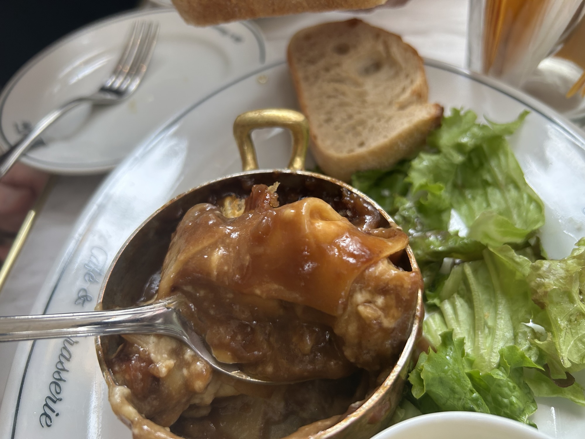 町田 Zéro One Café & Brasserie 4時間煮込んだボロネーゼのラザニア