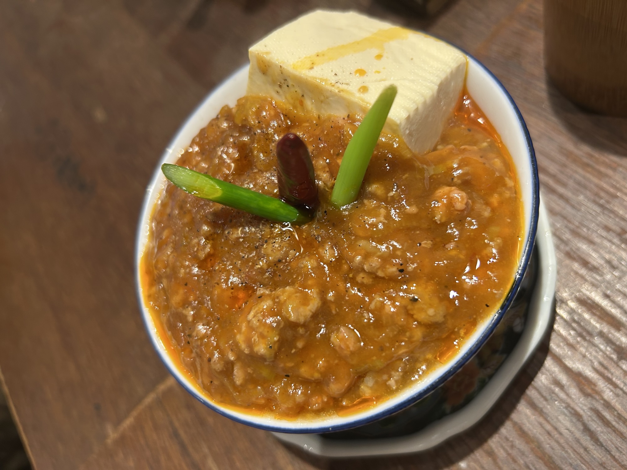 町田 カツオスタンド しびれ麻婆豆腐