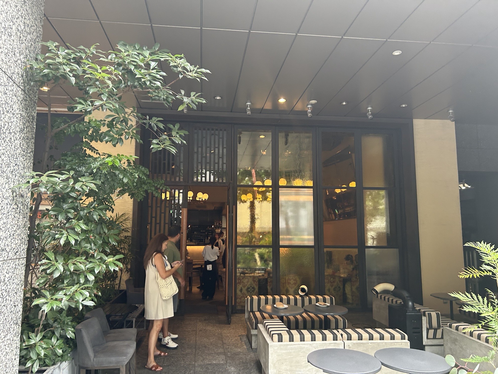 立川 MOTHERS ORIENTAL 外観
