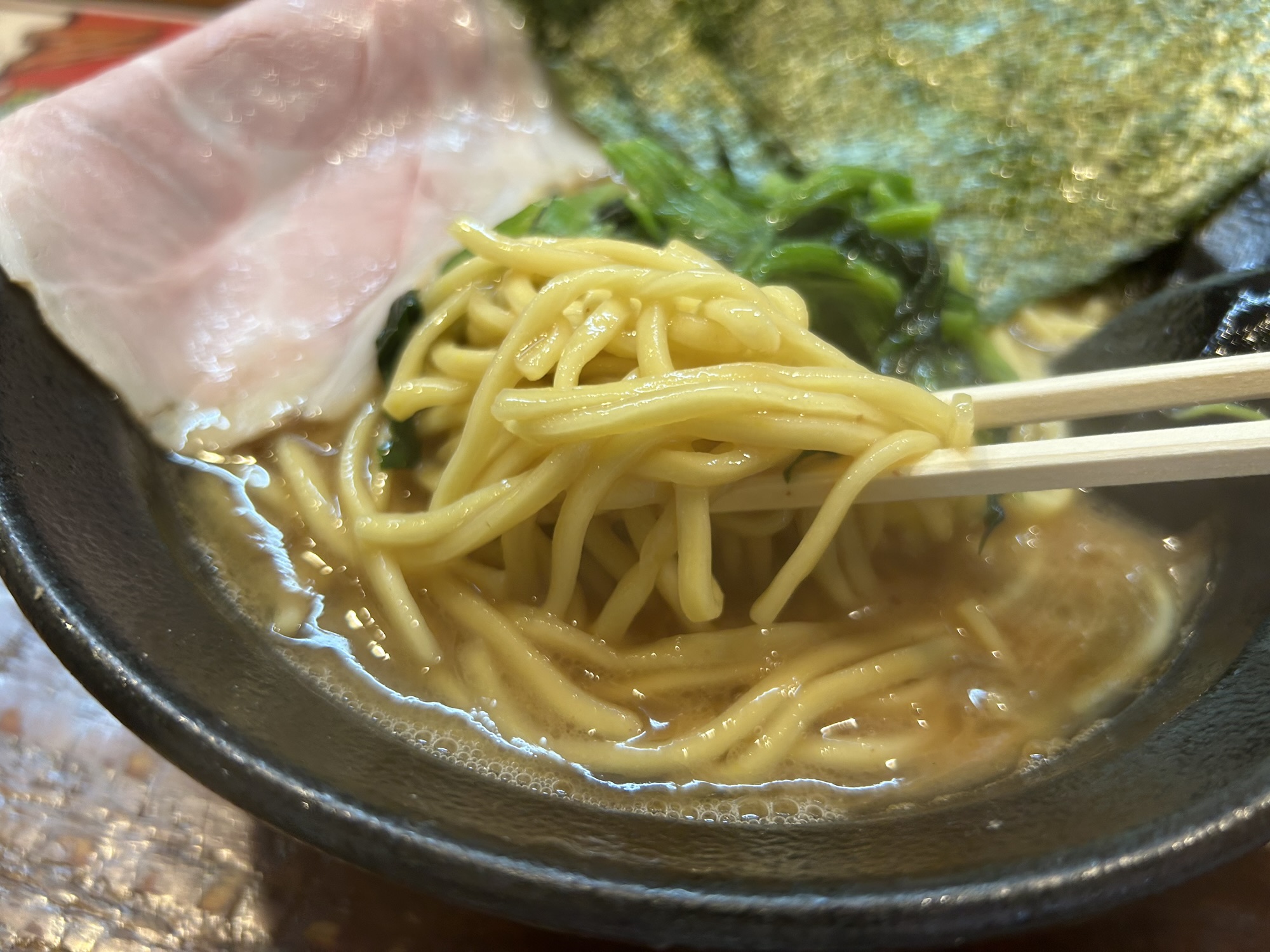 立川 麺家 たっとび ラーメン