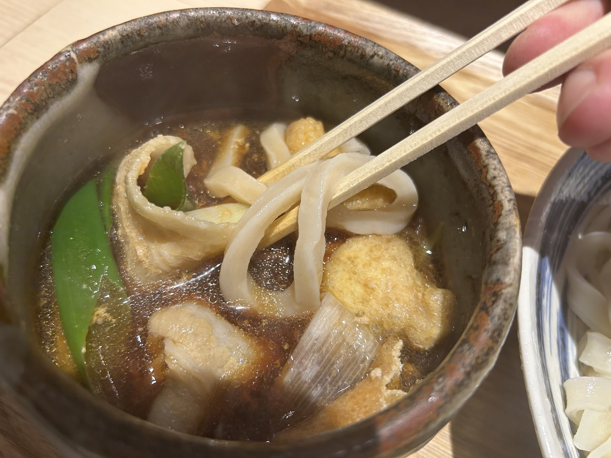 向ヶ丘遊園 肉汁うどん 麦とろ 柳 肉汁うどん