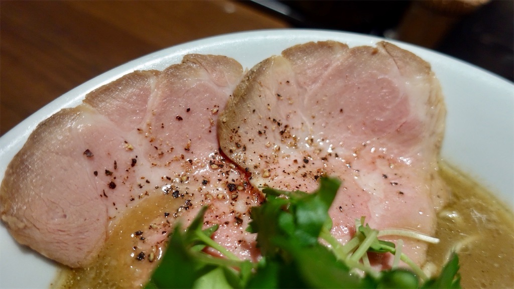 本郷三丁目 麺屋 ねむ瑠 濃厚 烏賊煮干 煮玉子入り 醤油味
