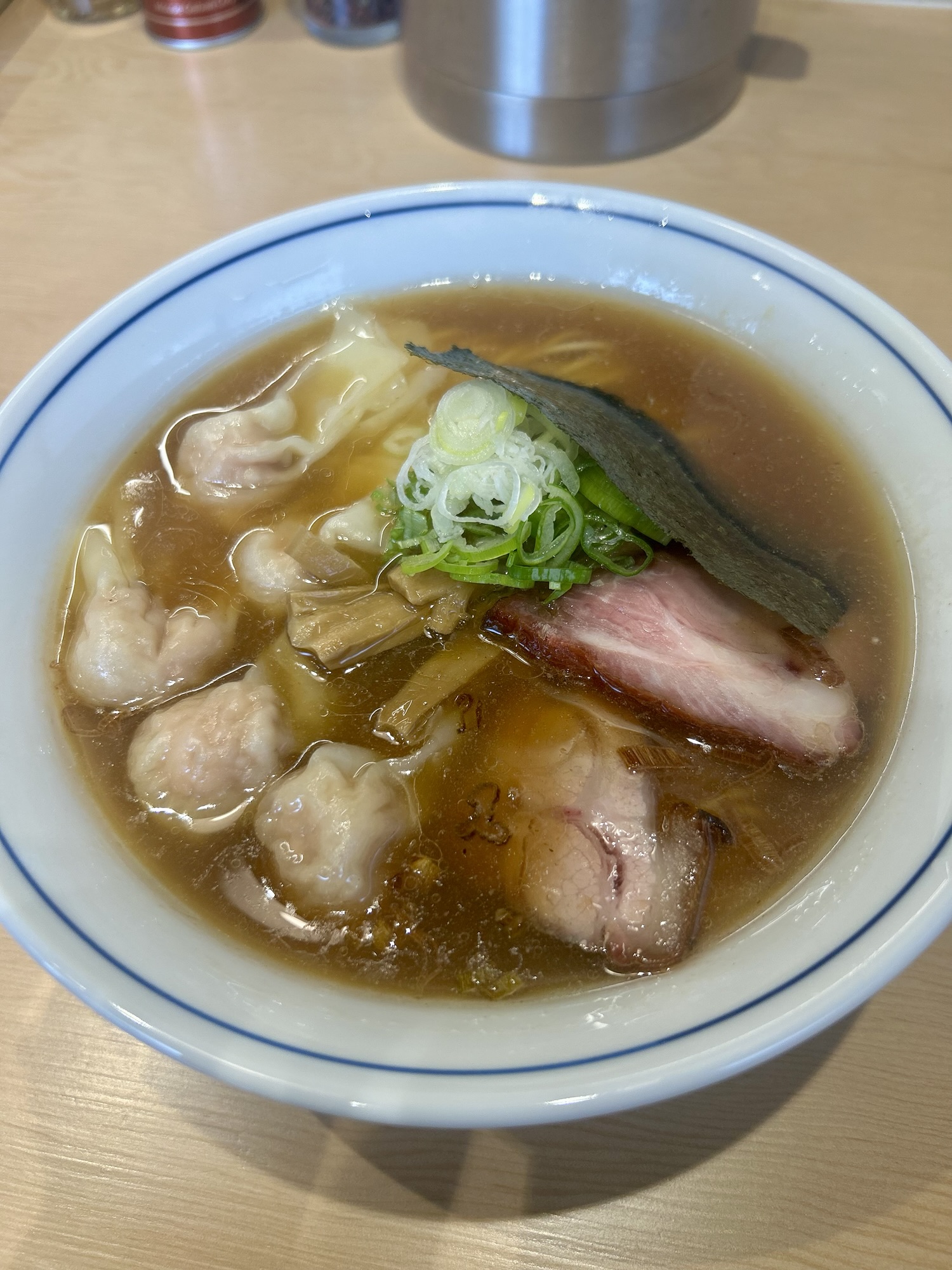 立川 石ゃ森 ワンタン麺