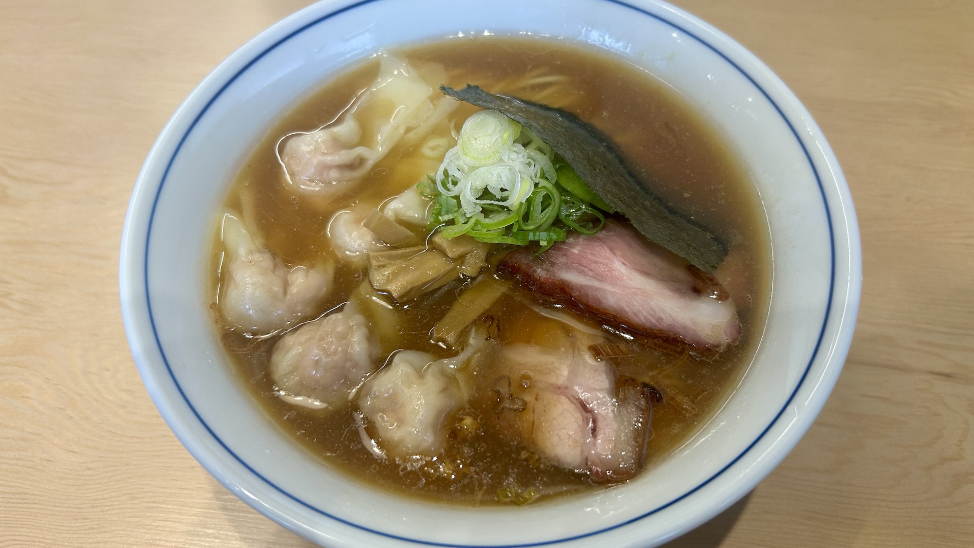 立川 石ゃ森 ワンタン麺