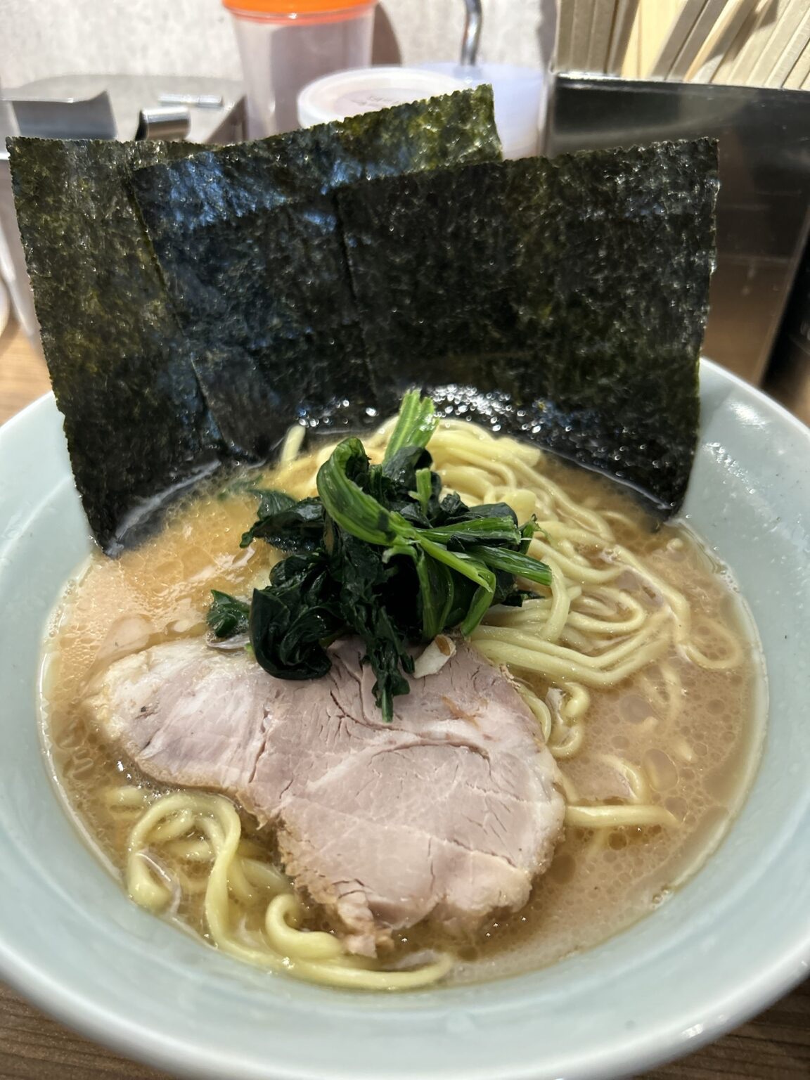 横浜ラーメン 渡来武 総本店
