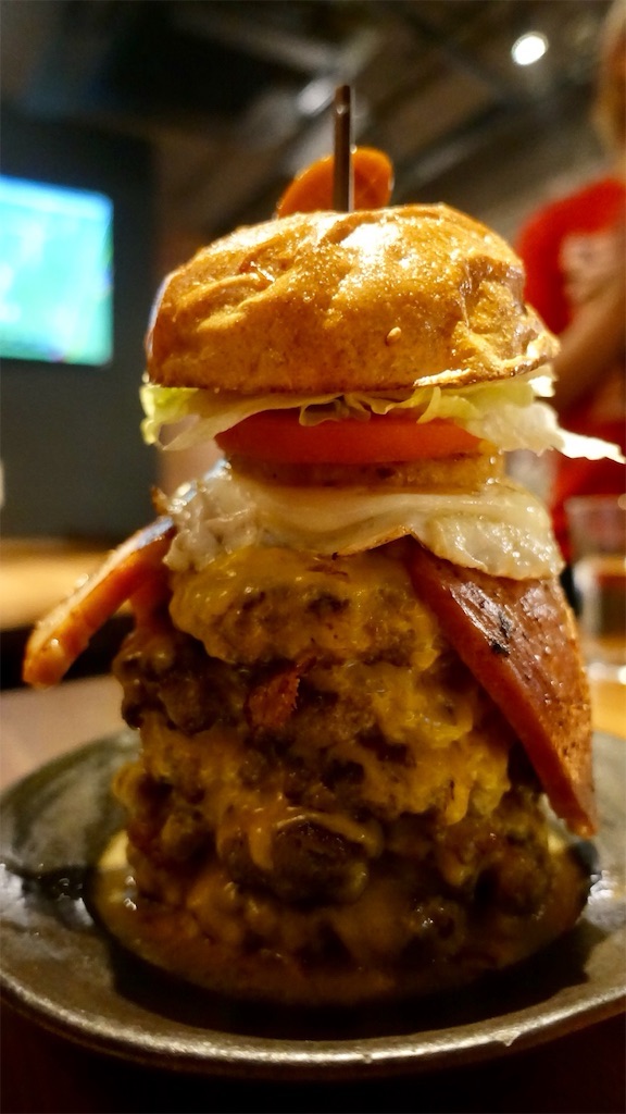 六本木 ゴリゴリバーガー タップルーム チャレンジバーガー