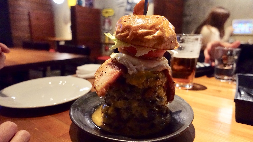 六本木 ゴリゴリバーガー タップルーム チャレンジバーガー