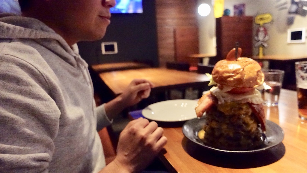 六本木 ゴリゴリバーガー タップルーム チャレンジバーガー