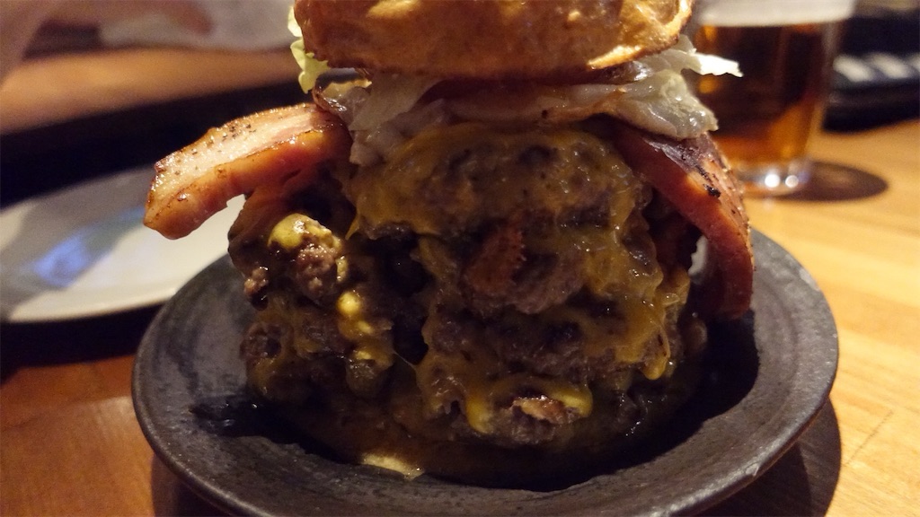 六本木 ゴリゴリバーガー タップルーム チャレンジバーガー