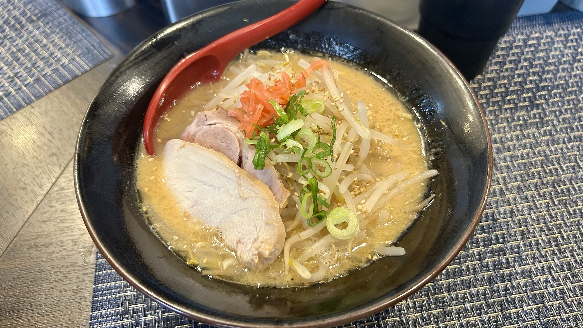 立川 麺屋 かなで 鶏白湯