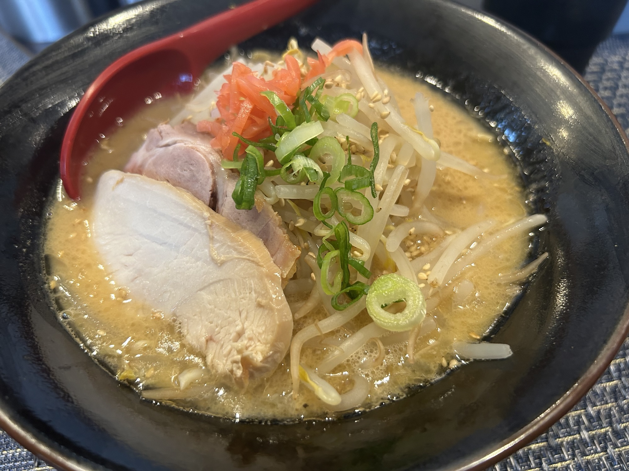 立川 麺屋 かなで 鶏白湯