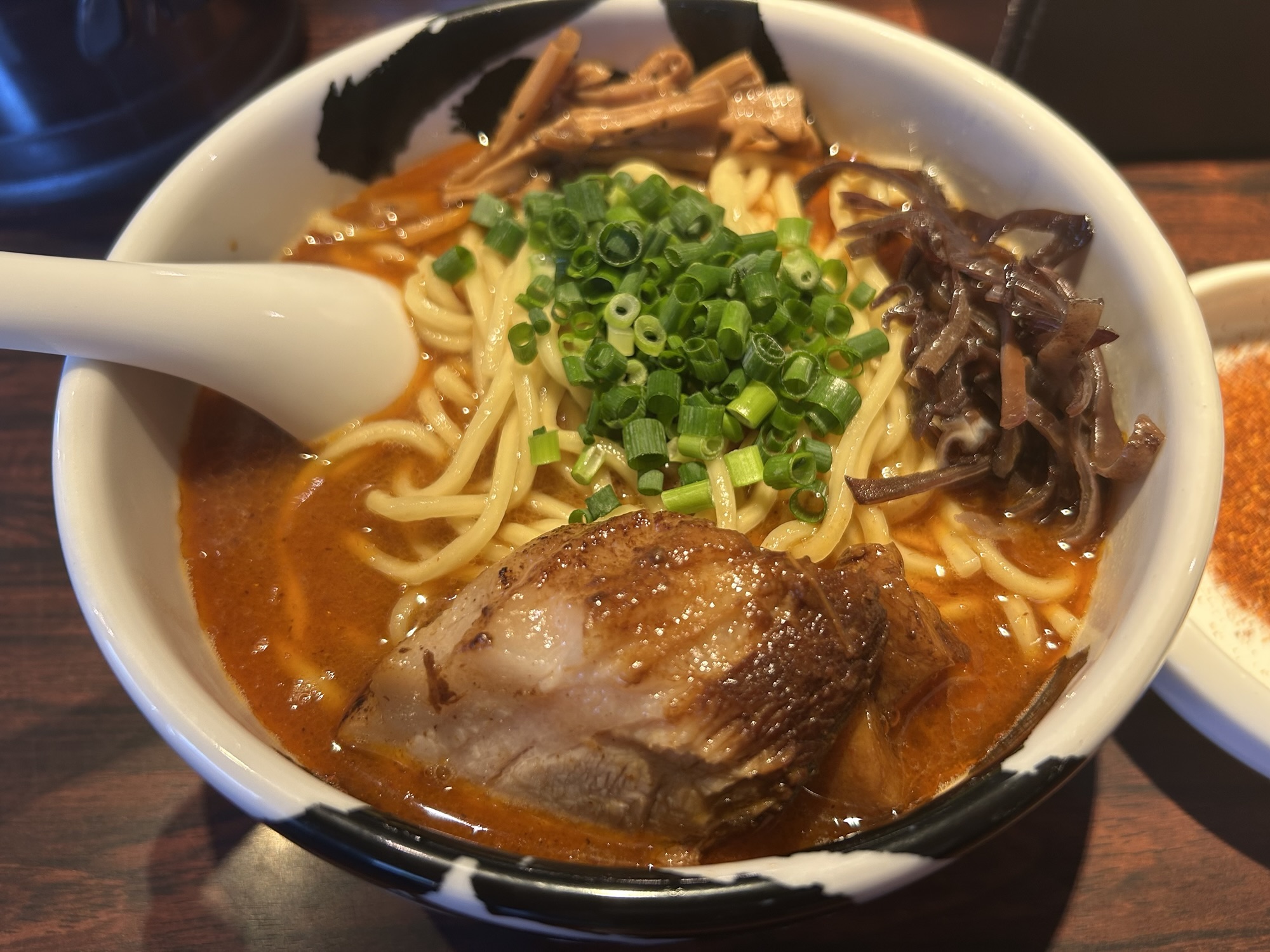 御徒町 麺屋武蔵 武骨 御徒町店 赤ら〜麺