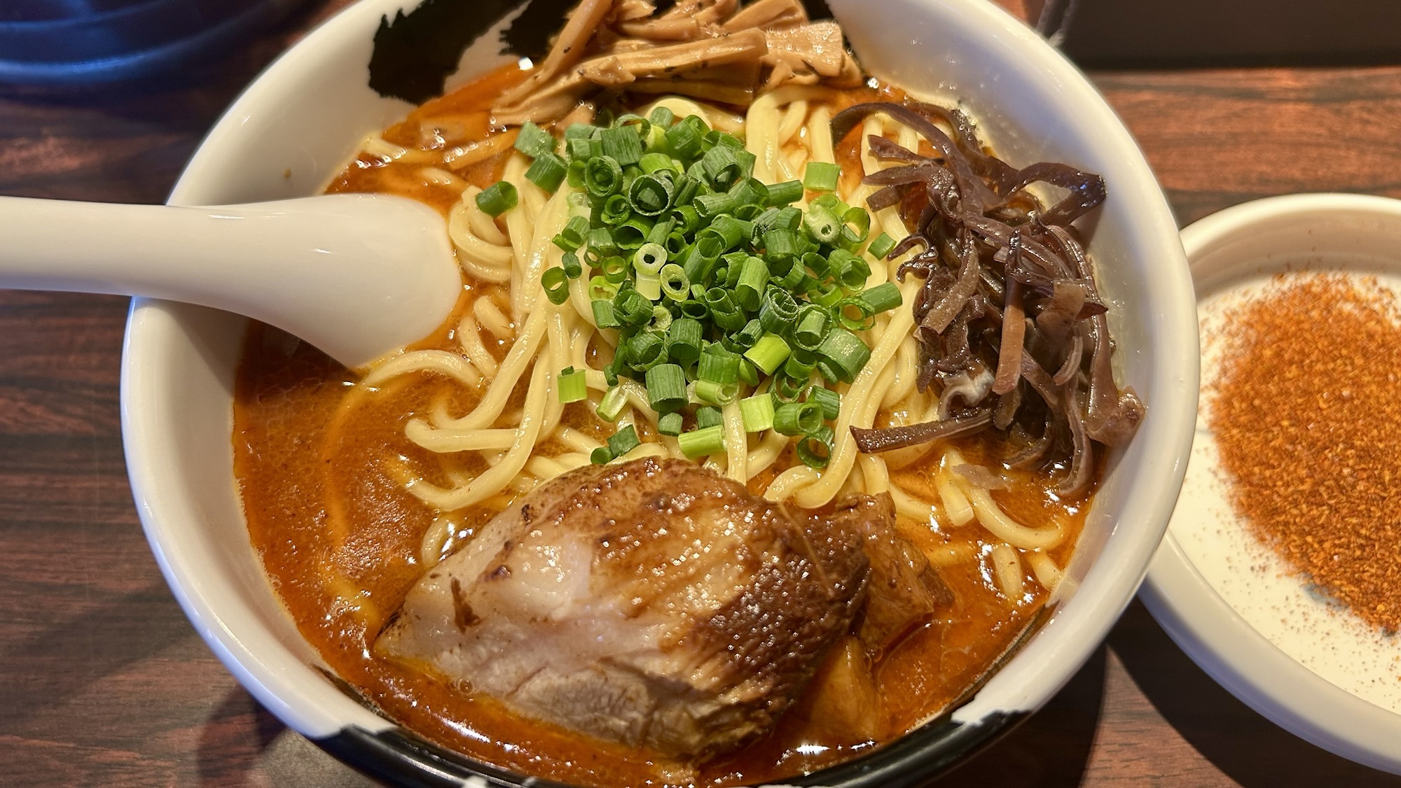 御徒町 麺屋武蔵 武骨 御徒町店 赤ら〜麺