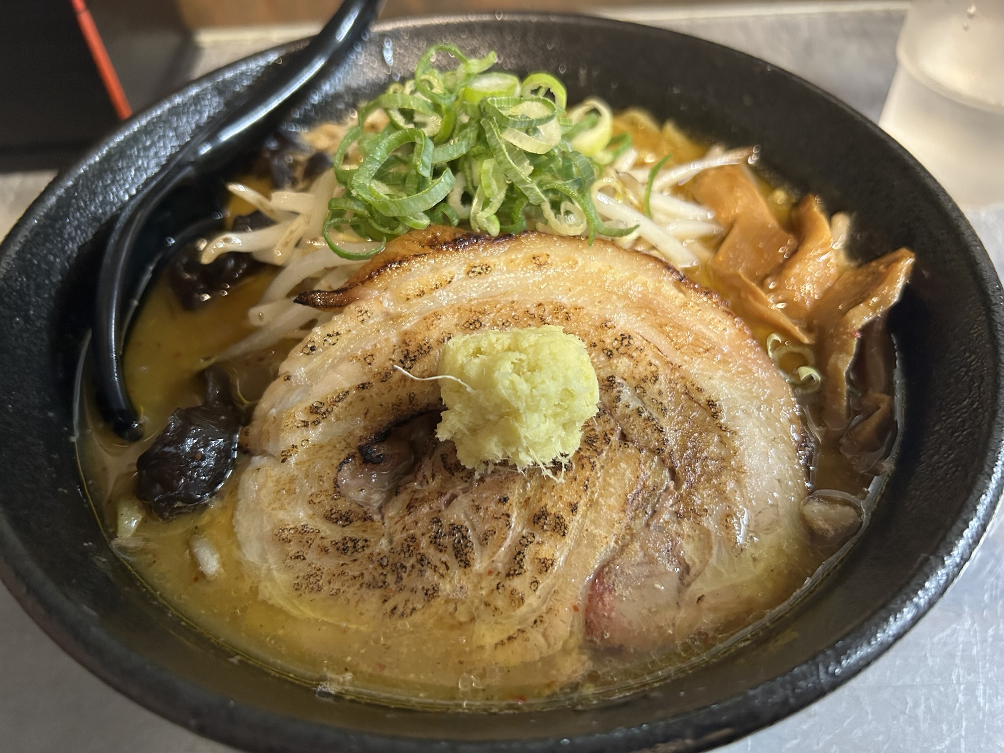 名古屋 サッポロラーメン エゾ麺ロック 新栄店 みそラーメン