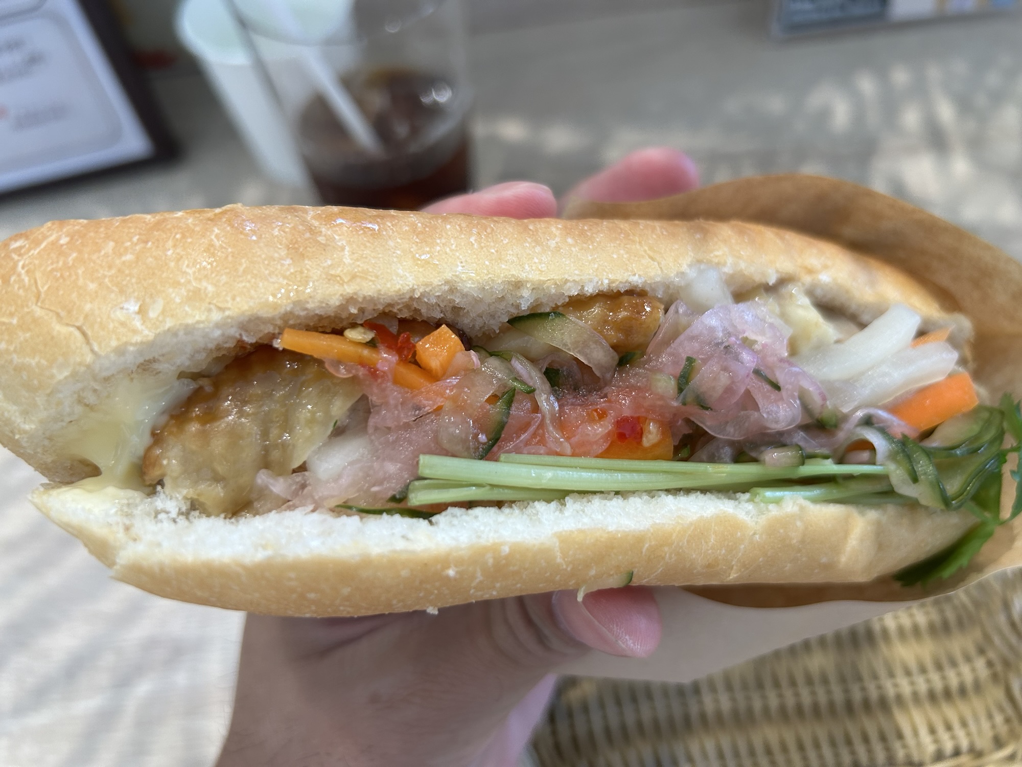 稲城市 niconico cafe 矢野口 照り焼きチキンのバインミー