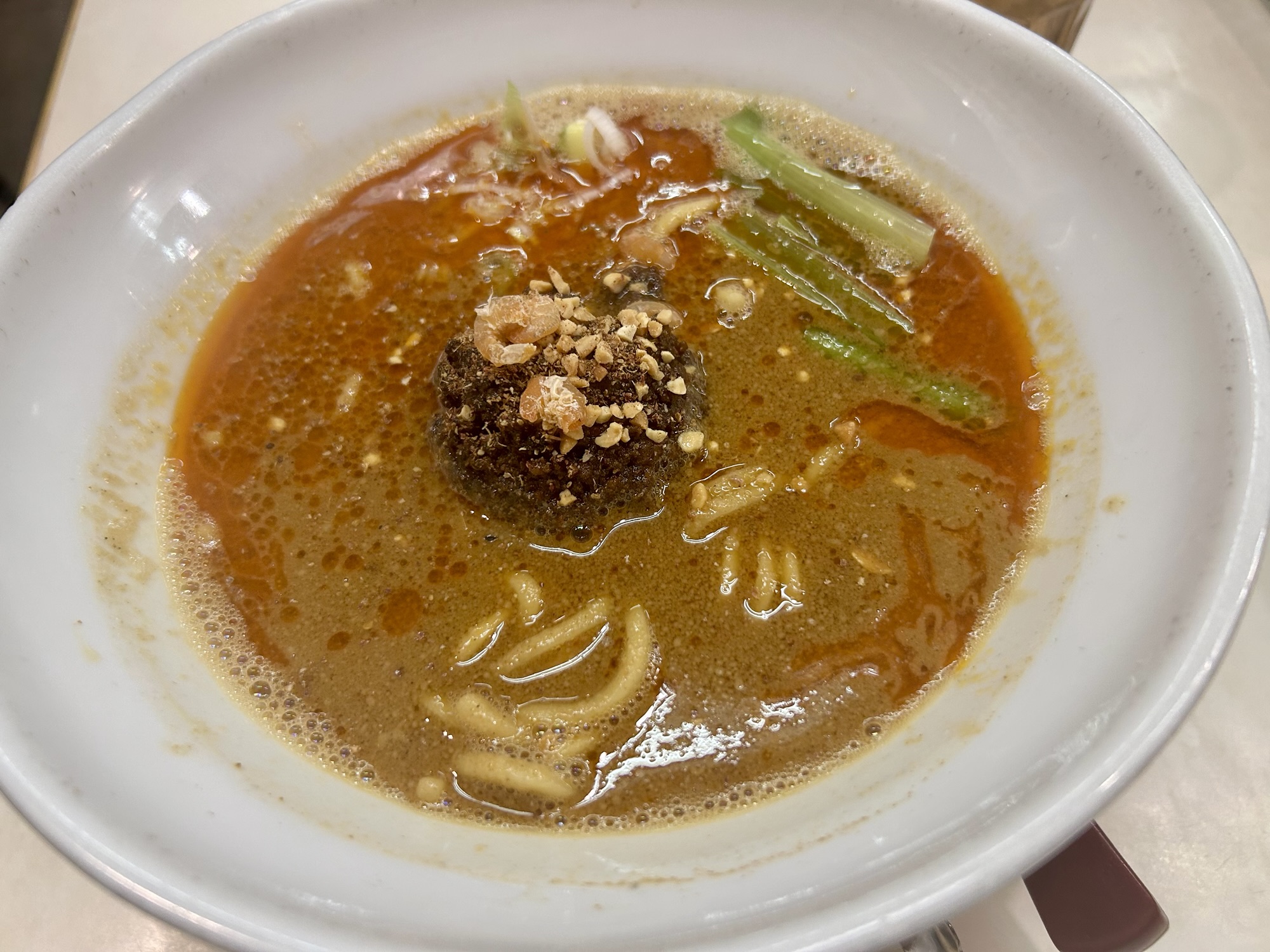 那覇 登竜門 担々麵