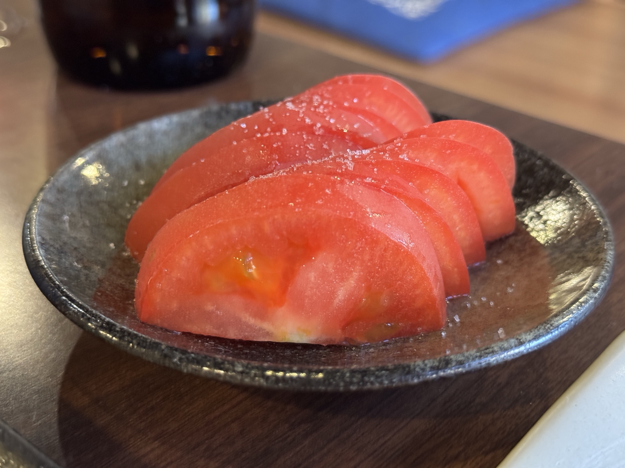 足利市 焼肉 ホルモン 柊 太陽のトマトスライス